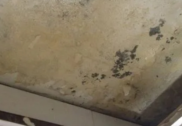 鄢陵阳台漏水维修公司分享下鄢陵卫生间渗水维修需要注意哪些问题。